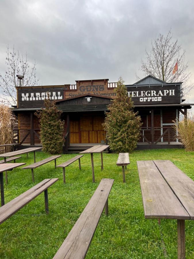 Bubla City Ranch Копршивнице Экстерьер фото